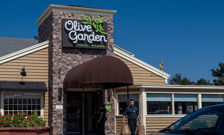 1751137717 Darden plans 40 45 Olive Garden LongHorn Steakhouse locations in coming.jpg