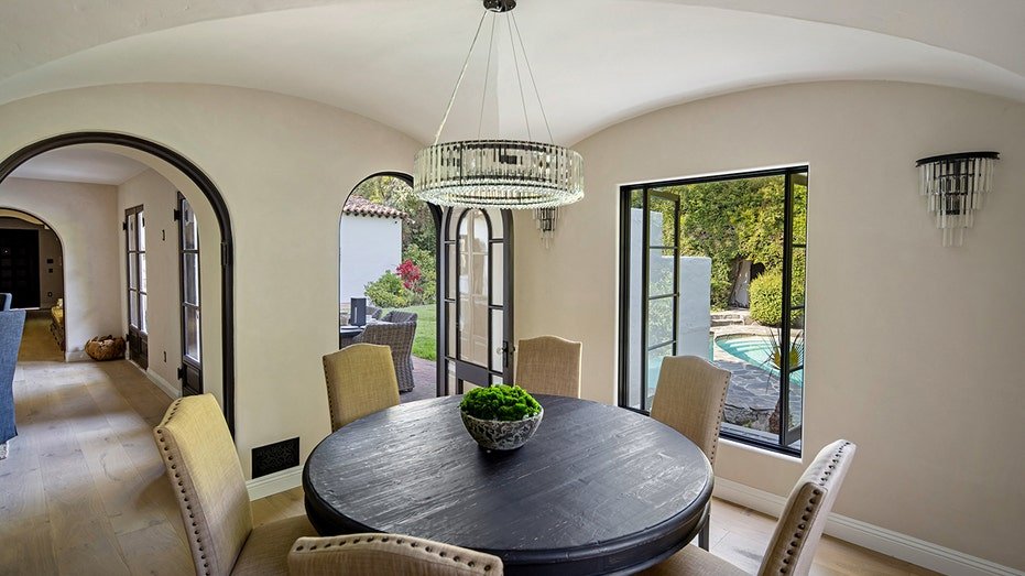 The dining room is characterized by reaching the backyard.