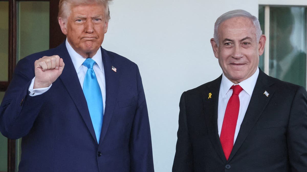 US President Donald Trump welcomes Israeli Prime Minister Benjamin Netanyahu at the entrance to the White House in Washington, the United States, February 4, 2025. Reuters/Leah Melis.