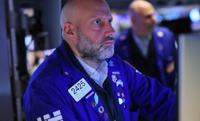 Dow SP 500 Nasdaq wobble oil prices rise as Wall.jpeg