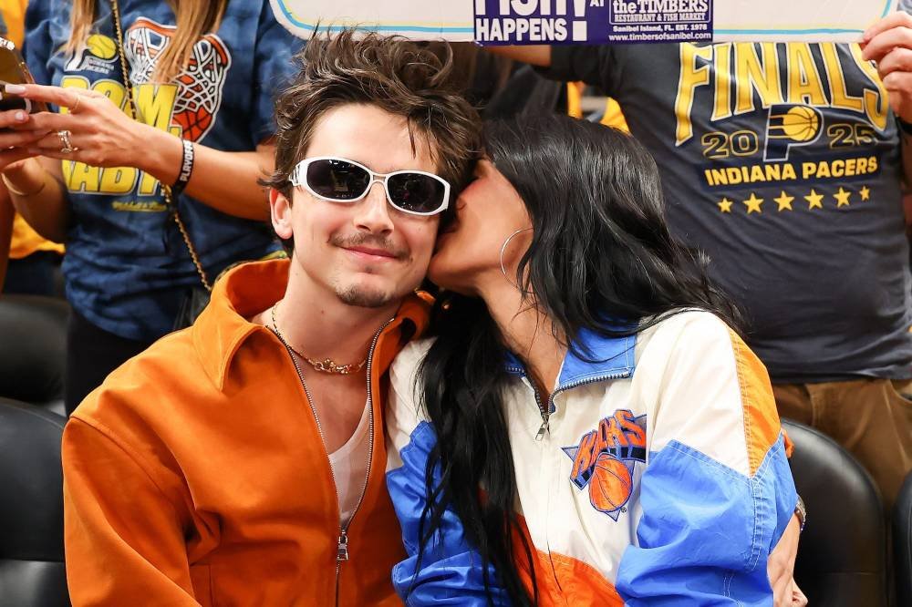 Gettyimages-2218018412 Timothee Chalamet Kylie Jenner.jpg