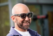 Meta is offering multi million pay for AI researchers but not.jpg