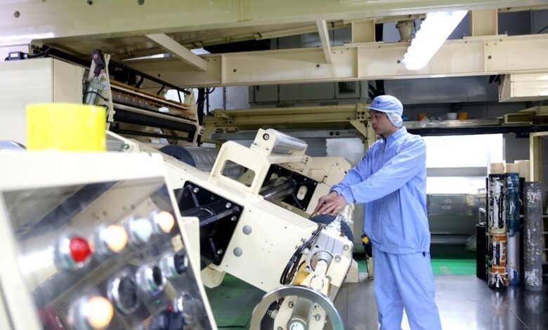 Pharma manufacturing boom faces high costs potential delays.jpeg
