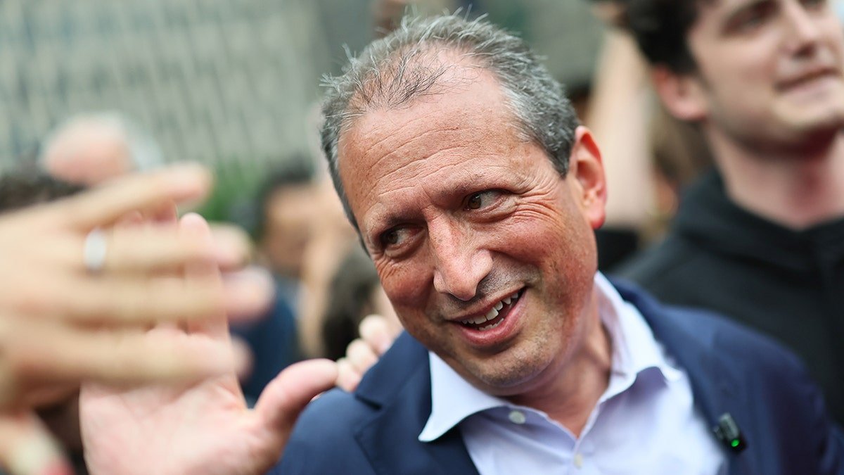 New York City Observer Brad Lander is a close shot