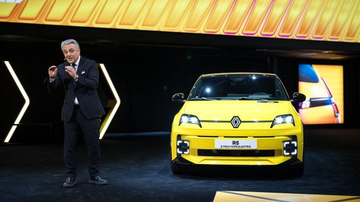 Renault shares slide as chief executive Luca de Meo quits.jpg