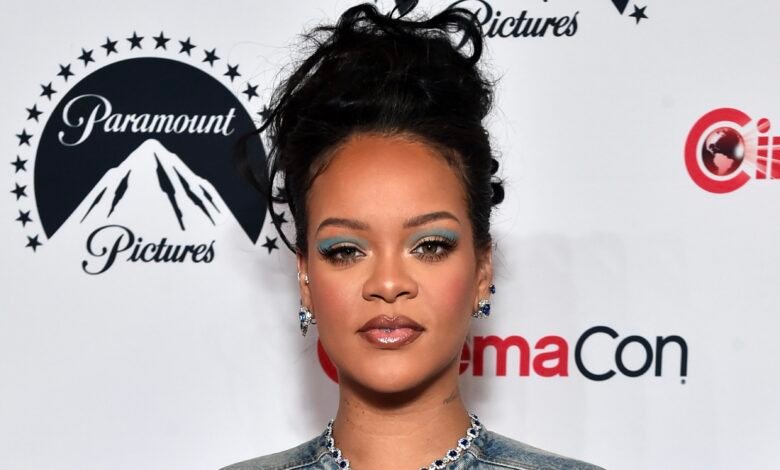 Rihanna Steps Out After Dads Passing Social Media Reacts.jpeg