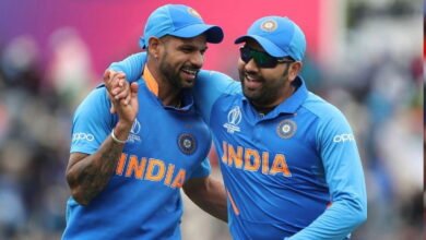 Shikhar Dhawan confesses girlfriend supplying in Rohit Sharmas room.jpeg
