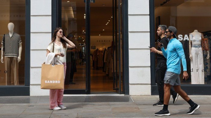 UK disposable income falls at fastest rate since 2023.jpg