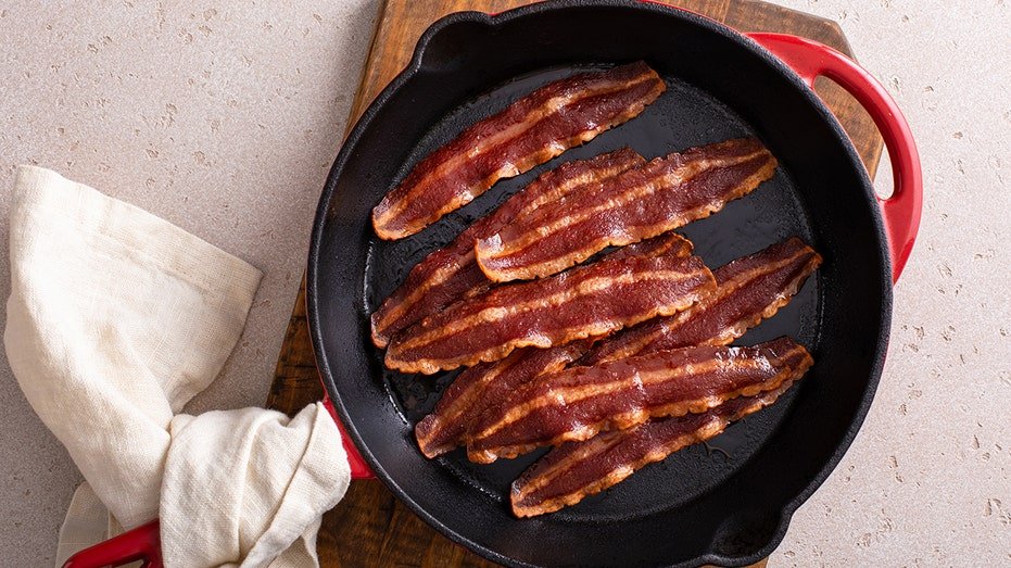 Backed Pork Türkiye is cooked on a frying pan of the cast iron ready to eat