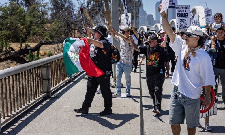 1751547290 ACLU sues to halt ICE raids targeting brown skin immigrants.jpg
