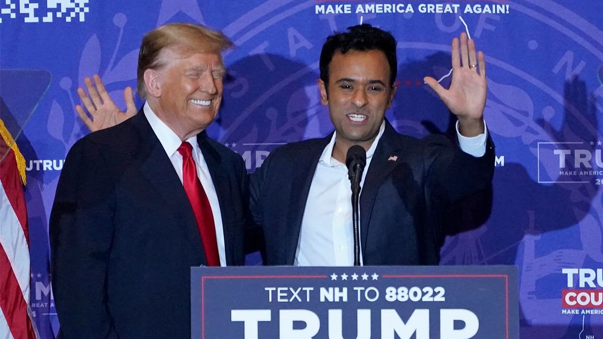 Trump Ramaswami in NH Rally