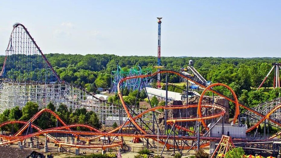 Six Flags America Entertainment Park