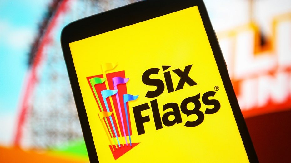 Six flags logo