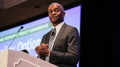 1751747813 Fed officials urge patience on rate decisions amid tariff uncertainty.jpg