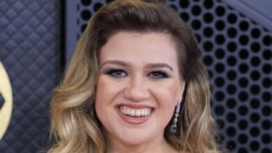 1751749118 Kelly Clarkson Reveals Why She Had To Cancel Vegas Residency.jpg