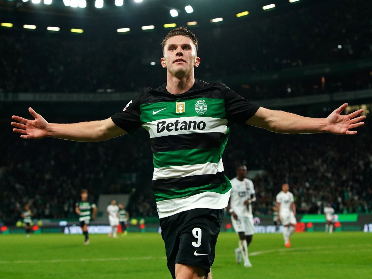 Viktor Gyokers celebrates a goal for Sporting Lisbon last season