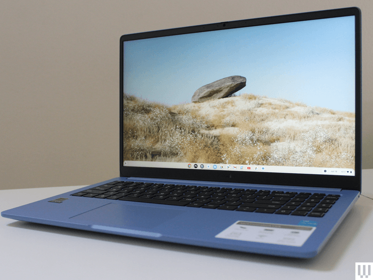 The image may have: computer, electronics, laptops, personal computer, computers, devices, surveillance and screen