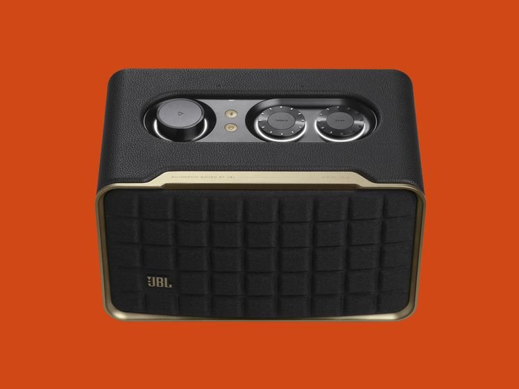 JBL Authentics 200 speaker