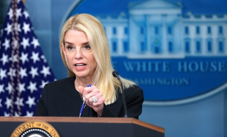 1752356558 AG Bondi drops charges against doctor accused of destroying COVID.jpg