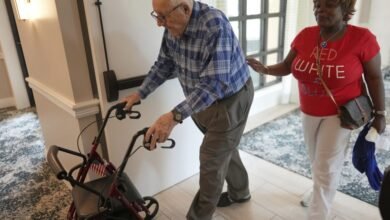 1752485590 Nursing homes struggle to recruit staff as Trump attacks sources.jpg