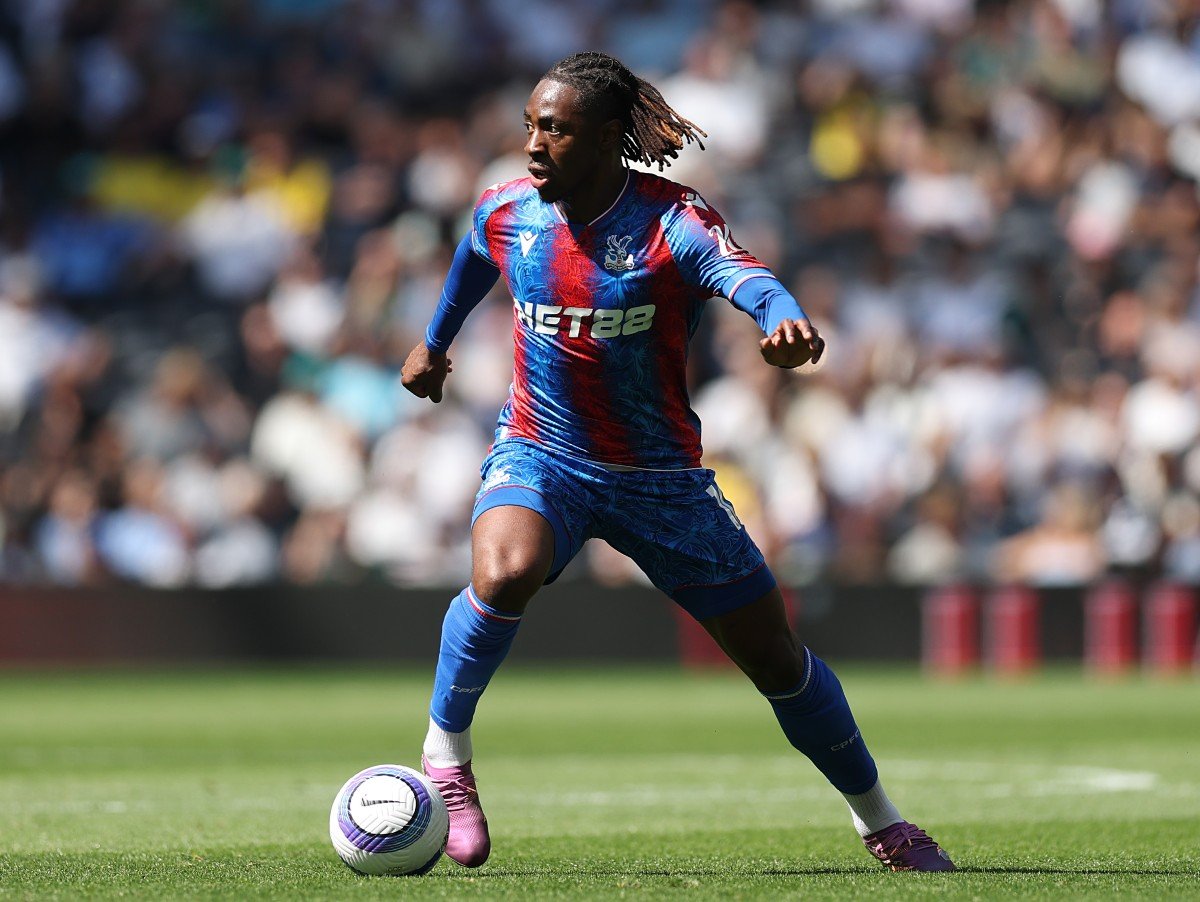 Eberechi Eze at work for Crystal Palace against Tottenham