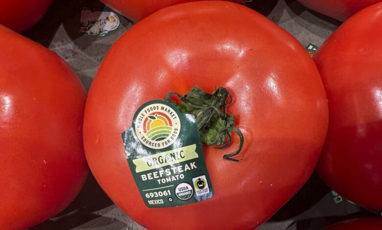 1752549622 Fresh Mexican tomatoes singled out for 17 tariff.jpg