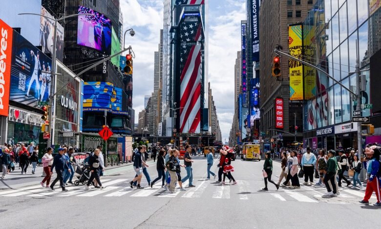 1752562737 Times Square billboard urges New Yorkers to flee Mamdani for.jpg