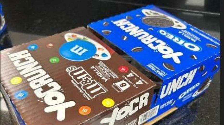 Yocrunch containers