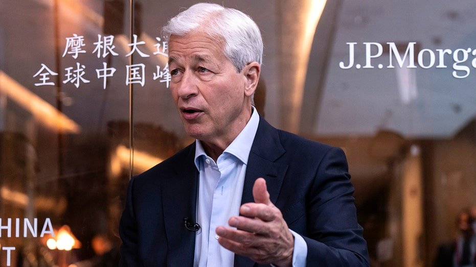 Jimmy Damon visits Shanghai, China
