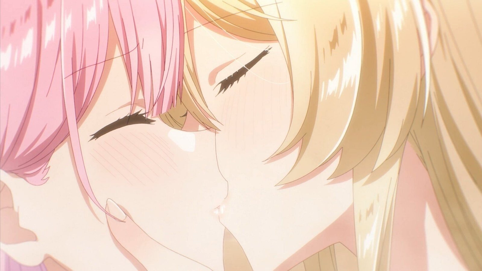 Mai and Renako share a kiss (a picture via MM Studio)