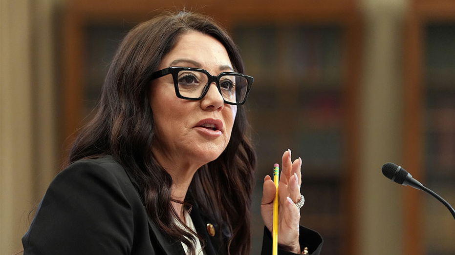 Labor Minister Lori Chavez -Darmeer