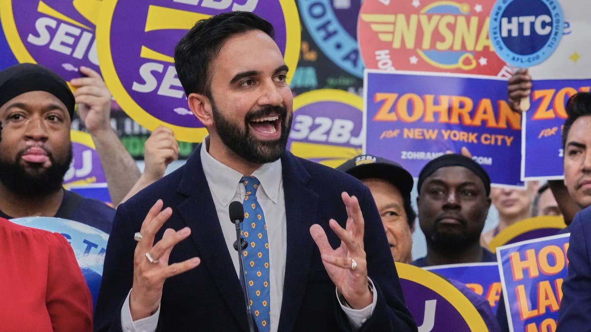 Social Democratic Socialism, Zahran Mamdani, Wu, is the candidate for the Democratic Party of the mayor in New York City, speaks during a campaign gathering, on Wednesday, July 2, 2025. (AP Photo/Richard Drew)