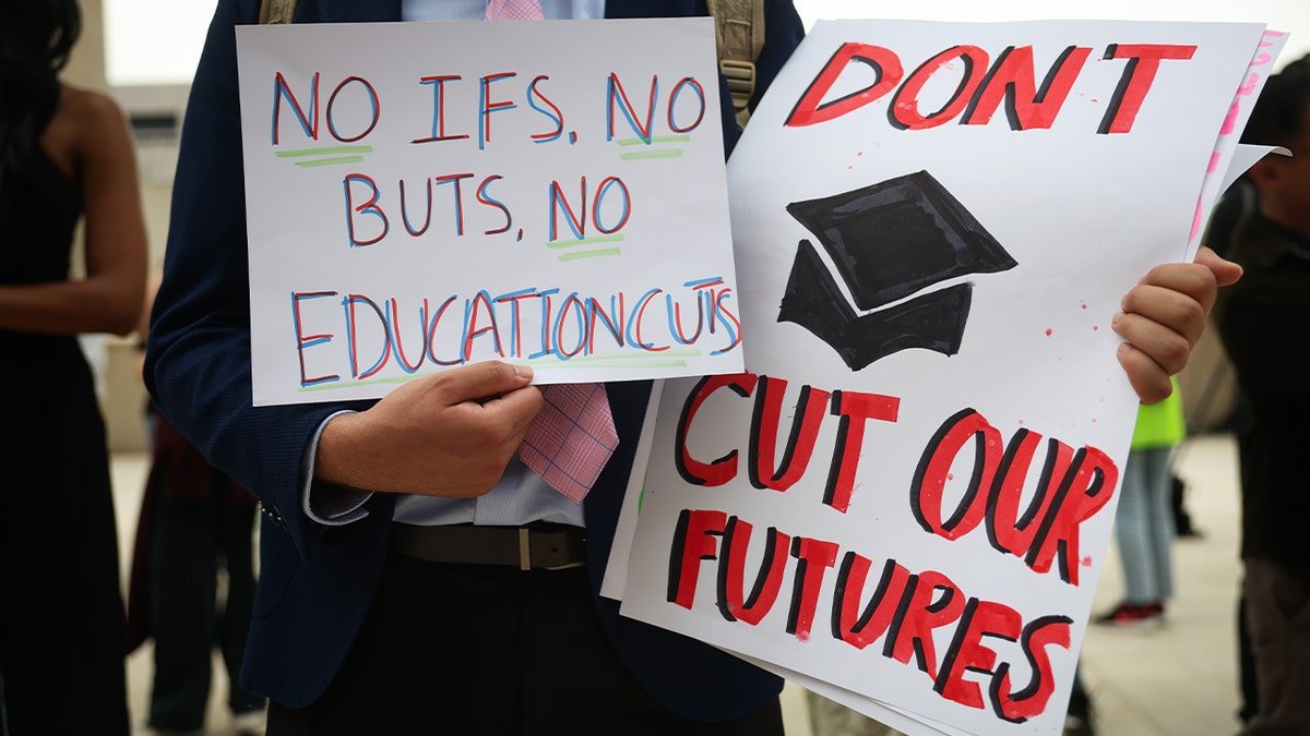 GMU student protests the education department