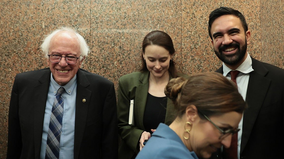 Bernie Sanders and Zahran Mamdani in the elevator