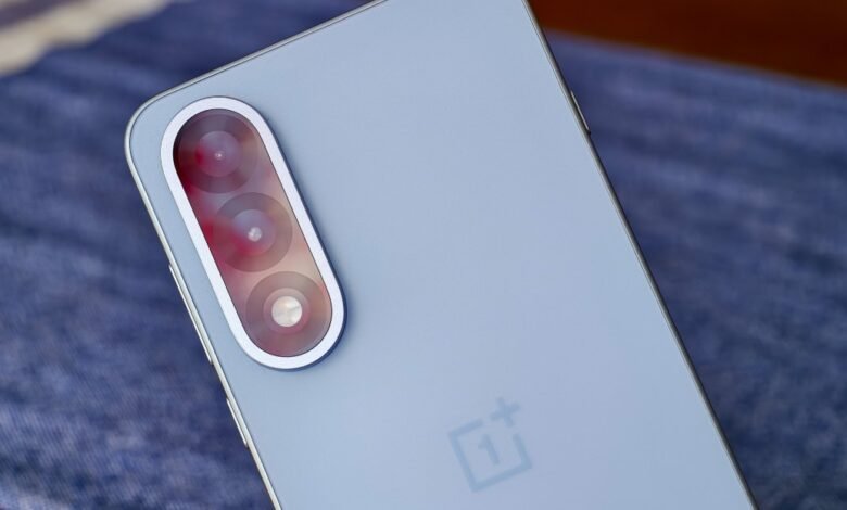 1753682101 OnePlus Nord 5 review selfie centric midranger.jpg