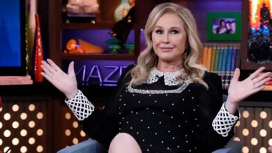 1753764864 Paris Hilton reacts to mom Kathys 22 Shein blazer purchase.jpg