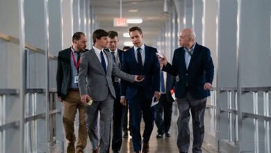 1753822596 Sen Josh Hawley proposes 600 tariff rebates for American families.jpg