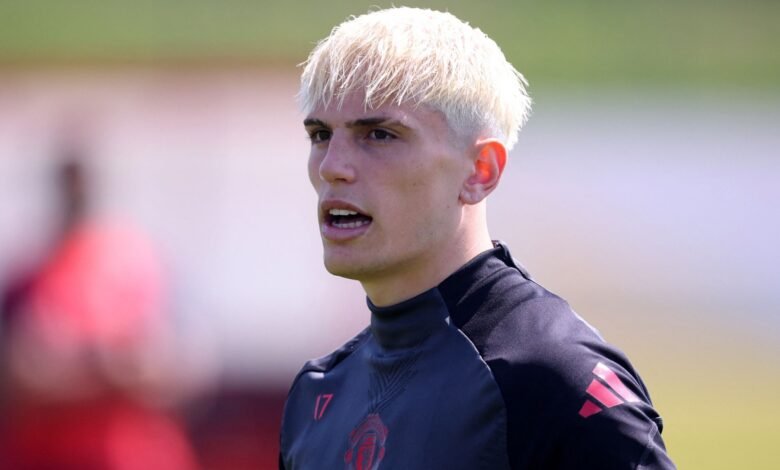 1753871596 Man Utd open talks to swap Garnacho for 45m ST.JPG