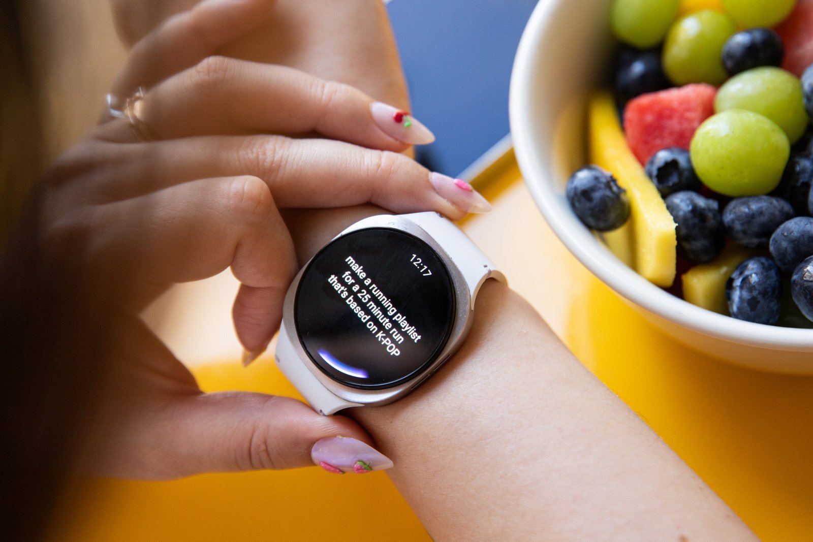 Offer a person who asks Gemini to create a run-off operating menu on the basis of K-POP. There is a bowl of fruit in the background in the left top corner