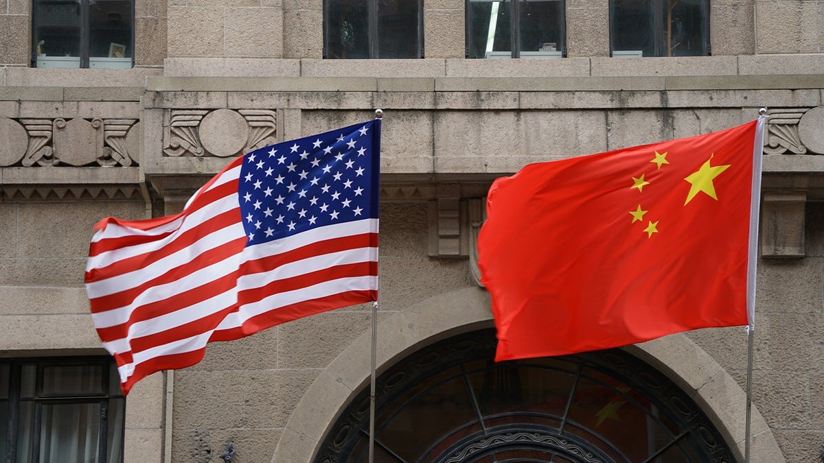 United States, China National Flags