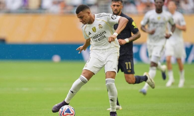 Garcia seals last eight spot on Mbappe return.jpg