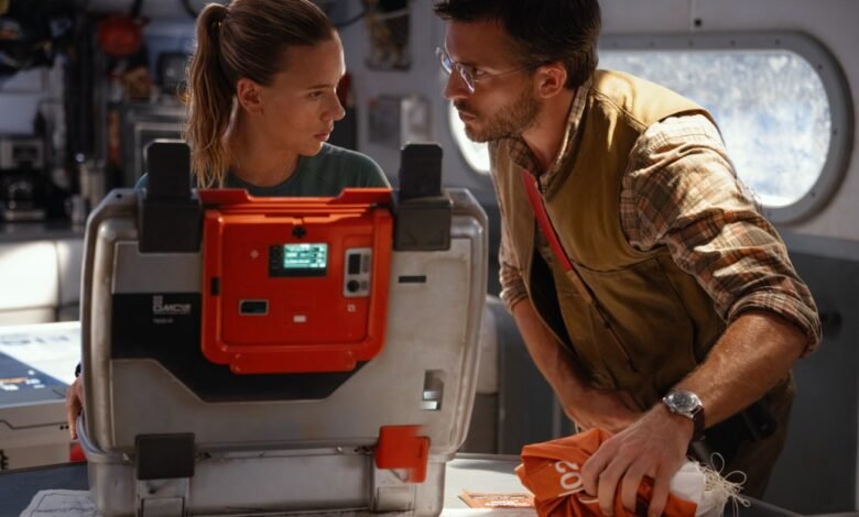 Jurassic World Rebirth review a colossally boring theme park ride.jpg