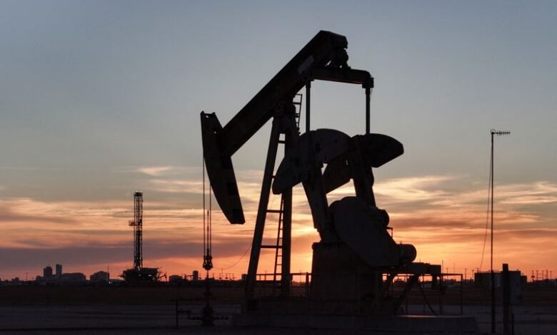 Oil prices ease on US tariff uncertainty ahead of expected.jpeg