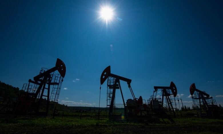 Oil settles down build in US fuel inventories offsets signs.jpeg