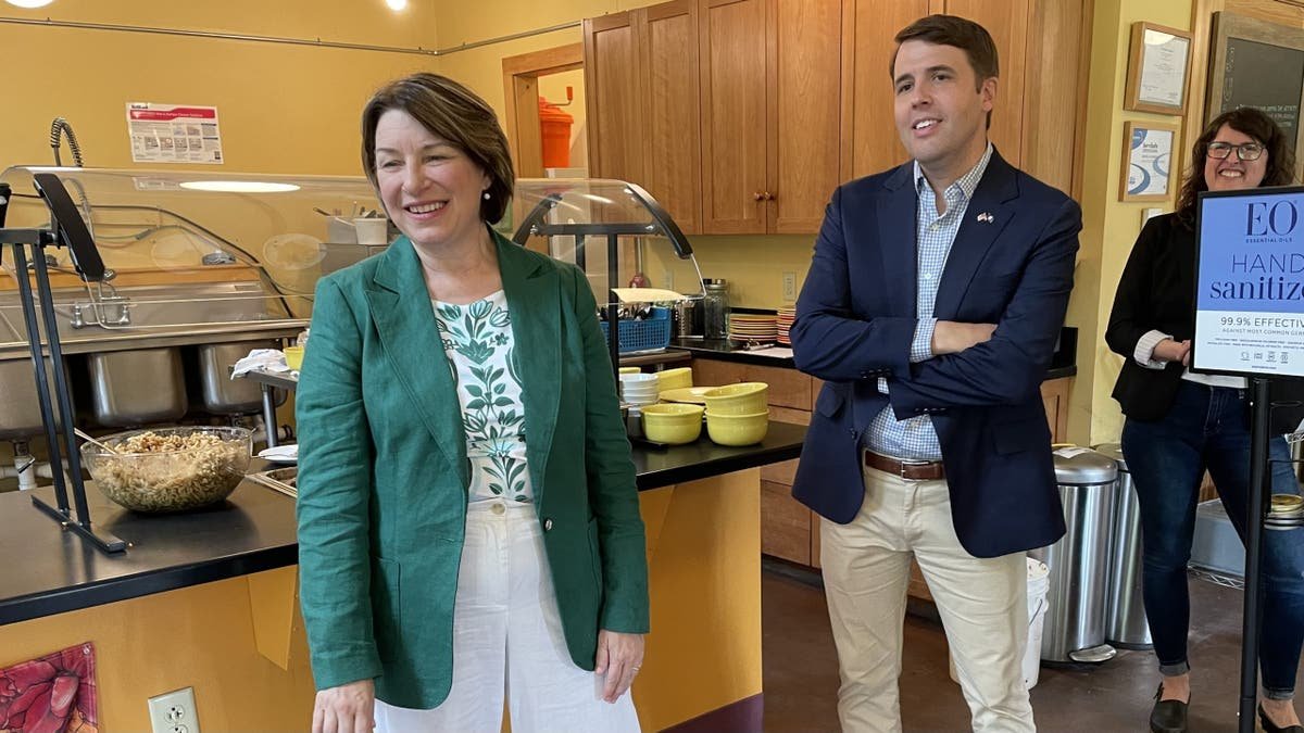 Senator Amy Klopochar with Reeb Chris Babas