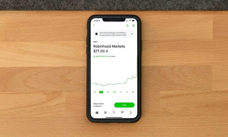 Robinhood Keeps Hitting New Highs How Should You Play HOOD.jpeg