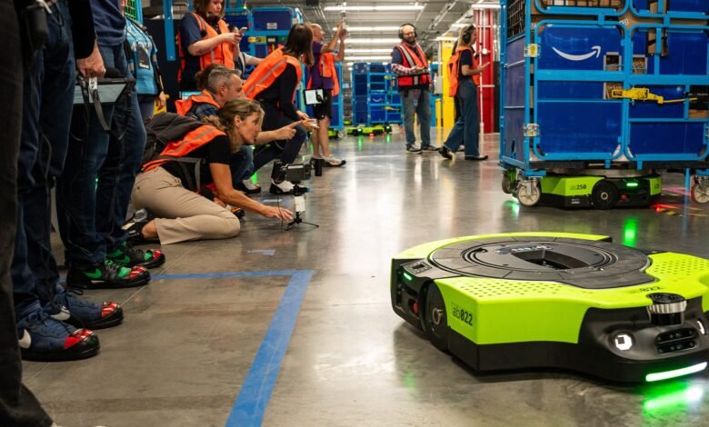 Robots Are About to Outnumber Humans At Amazon Warehouses.jpg