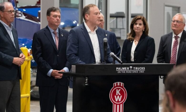 Trumps EPA Wants to Pretend That Greenhouse Gases Arent a.jpg