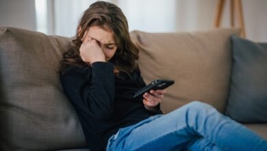 Vast Numbers of Lonely Kids Are Using AI as Substitute.jpg