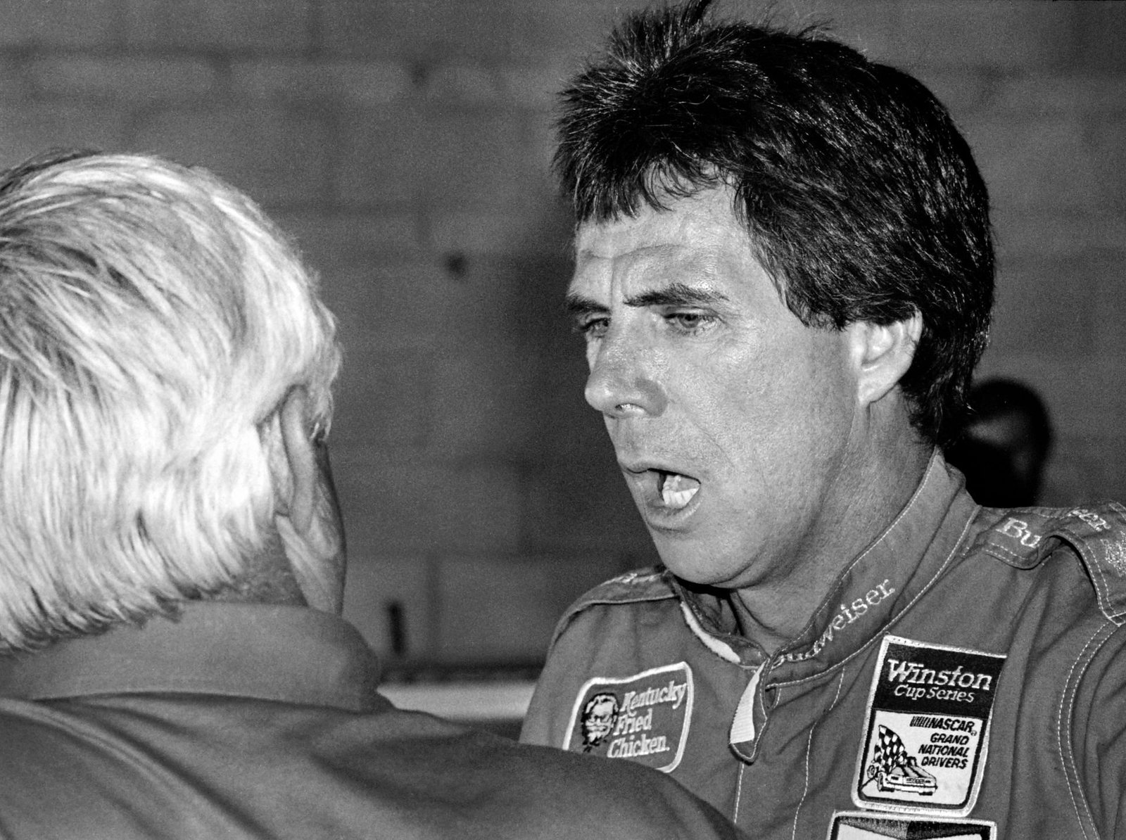 Daril Walter with Junior Johnson before 1986 Dynona 500. Source: Getty